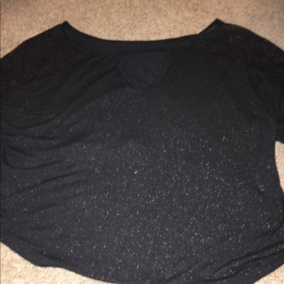 A sparkly croptop - Picture 1 of 4